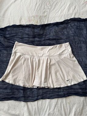 Nike Cream White Tennis Skort with Black Swoosh Size XL